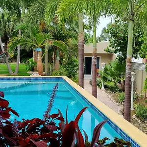 Hibiscus House Casa de hóspedes